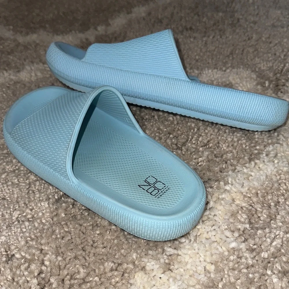 No Boundaries Slides